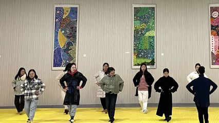 芳華待灼 砥礪深耕——栟幼名師工作坊第二次活動(dòng)側(cè)記之舞蹈技能培訓(xùn)